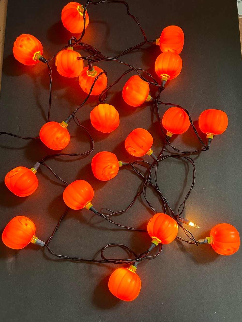 Vintage Halloween Pumpkin Blow Mold String Lights, 19p